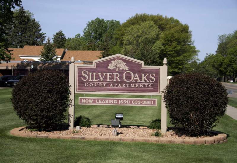 Silver Oaks Apartments - New Brighton, MN